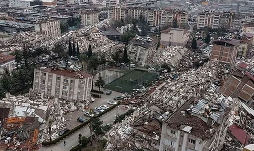 Son dakika! Hatay'da 6.3 büyüklüğünde deprem, yıkılan binalar var