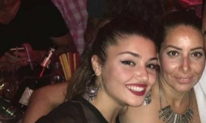Hande Erçel ve Annesi