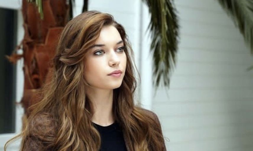 Afra Saraçoğlu kimdir? 