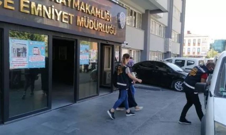 Kocaeli'nde Komşu Dehşeti: Anne Oğul Bıçakladılar!