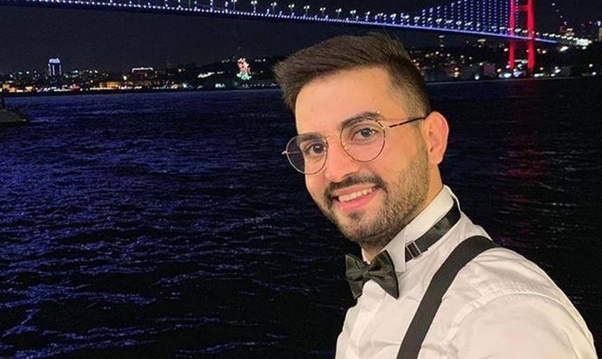 Ünlü Sunucu Kadir Ezildi Canlı Yayında Hüngür Hüngür Ağladı