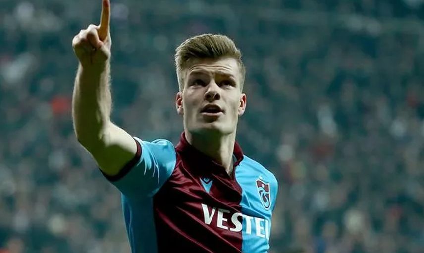 Real Sociedad'da Sakatlanan Alexander Sörloth'un Türkiye Maçında Oynayamama İhtimalinin Olduğu Aktarıldı!