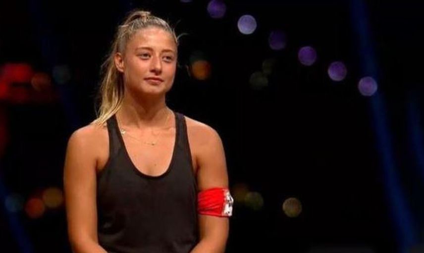 Survivor Aleyna Kalaycıoğlu Havuz Paylaşımıyla Parmak Isırttı!
