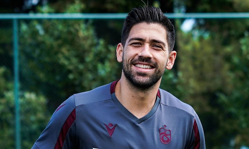 Trabzonsporlu Anastasios Bakasetas'ı Sporting Lizbon transfer etmek istemiş!