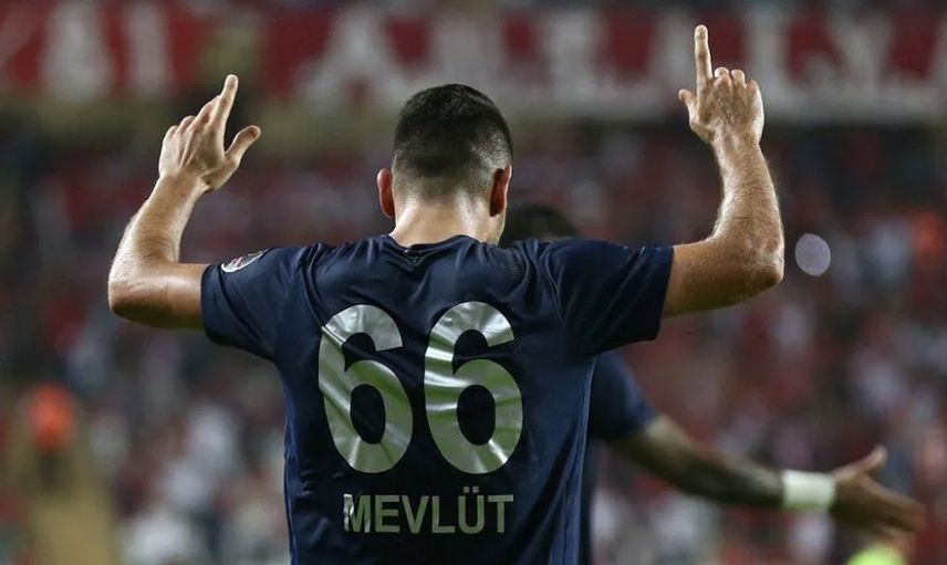 Mevlüt Erdinç, TFF 1. Lig Ekiplerinden Kocaelispor İle Anlaşma Sağladı!
