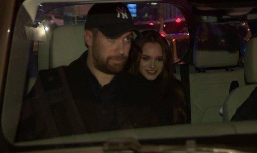 Miray Daner Yeminini Bozdu! Sevgilisiyle İlk Romantik Poz