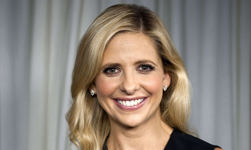 SARAH MİCHELLE GELLAR