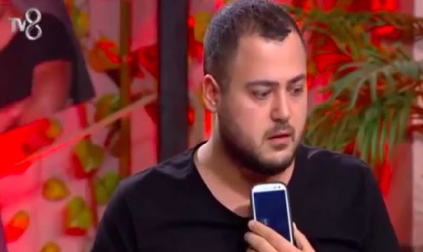 Acun kovdu diyorlardı: Survivor Extra sunucusu Furkan Dede'nin ayrılık nedeni belli oldu