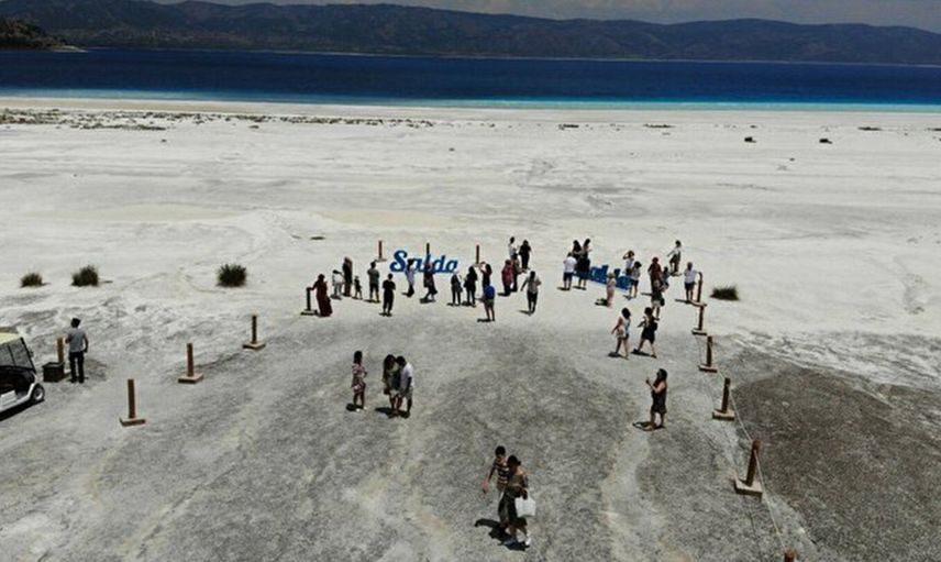 Türkiye'nin Maldivleri Salda Gölü’ne Ziyaretçi Akını