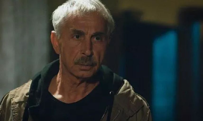 Ünlü oyuncu Rıza Akın'a son veda! Akın'ın eşi cenazede gözyaşlarını tutamadı