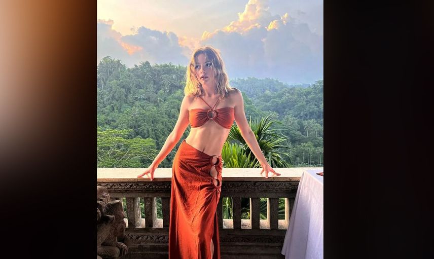 Melis Sezen açıldıkça açıldı! Üstünde ne var ne yok çıkardı
