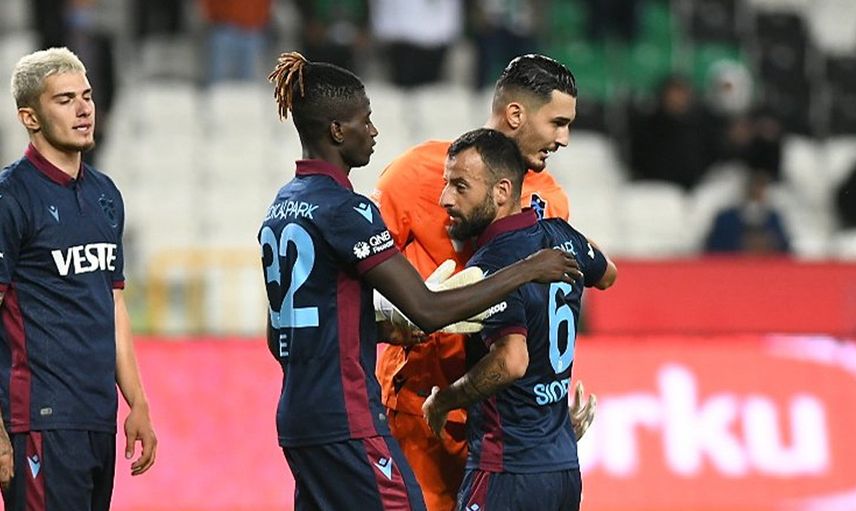 Konyaspor-Trabzonspor Maçında Uğurcan Çakır Sergilediği Performans İle Kariyer Rekorunu Kırdı!