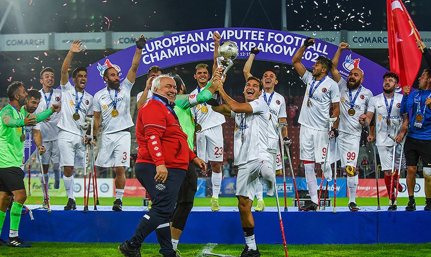 Milli Futbol Takımı'mız Yine Avrupa Şampiyonu Oldu!