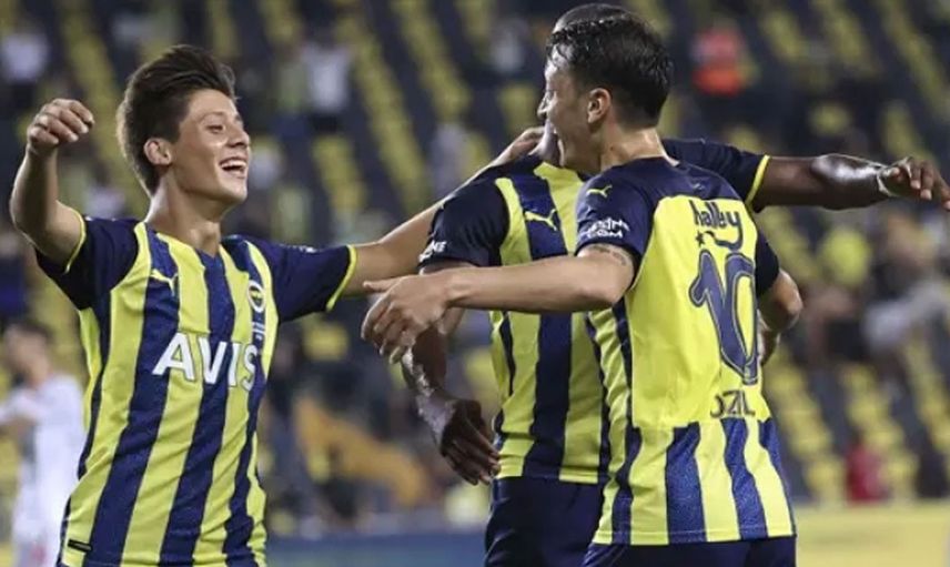 Fenerbahçe'de Arda Güler'in iç transferinde anlaşma sağlandı!