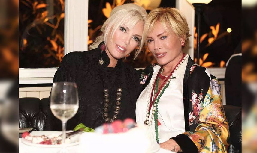 Semiramis Pekkan'dan bomba Ajda Pekkan itiraf: Taşla kafamı yardı soluğu hastanede aldık!