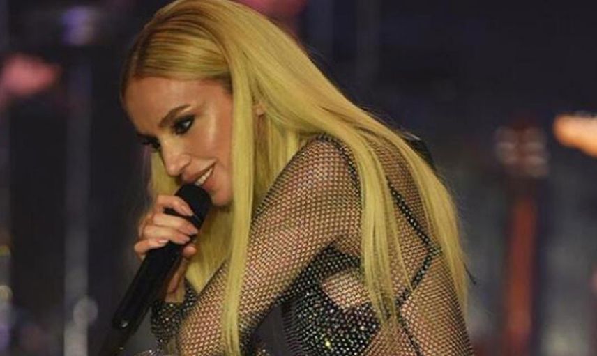 Konserde seyircisine kucak dansı yapan Gülşen'den konuya ilişkin çarpıcı açıklama: Canım çok sıkılmıştı ne var bunda?