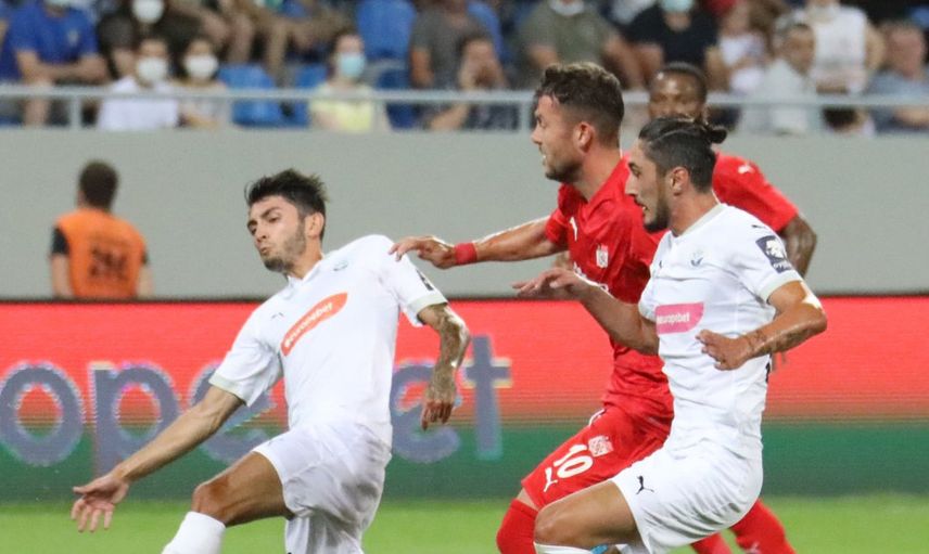 Trabzonspor'un Transfer Etmek İstediği Irakli Azarovi Takımına Rest Çekti!
