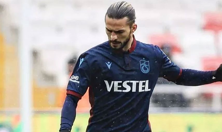 Şampiyon Trabzonspor'un futbolcusu Hüseyin Türkmen, Çaykur Rizespor'a transfer oluyor!