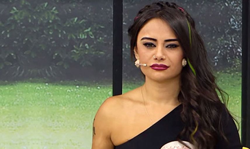 Fenomen gelin adayı sınırları zorladı! Naz Mila yatak odasında verdiği pozlarla erkek takipçilerini çıldırttı