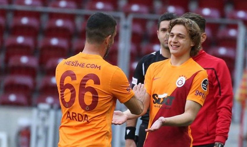Ayhan Akman, Galatasaray'da oynayan oğlu Hamza Yiğit Akman ve yabancı sınırı hakkında önemli açıklamalarda bulundu!