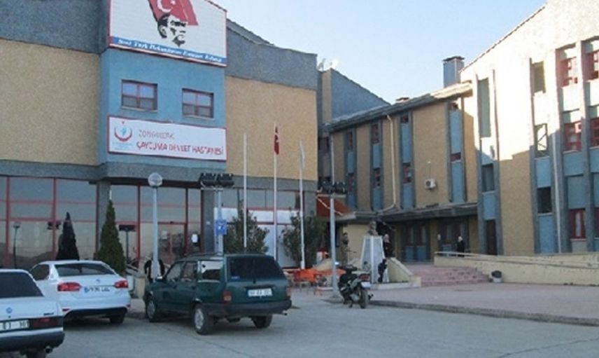 Hastane'de pes dedirten olay! Karın ağrısı ile hastaneye gitti tuvalette doğum yaptı bebeğin üstüne de sifonu çekti! Bu kadar da vicdansızlık olmaz 