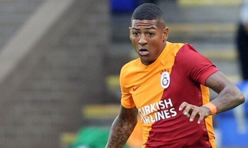 Galatasaray'da Patrick Van Aanholt İle İlgili Kritik Karar!