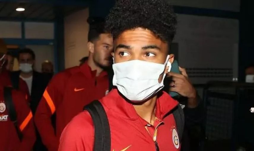 Galatasaray Gustavo Assuncao İle Yollarını Ayırıyor!
