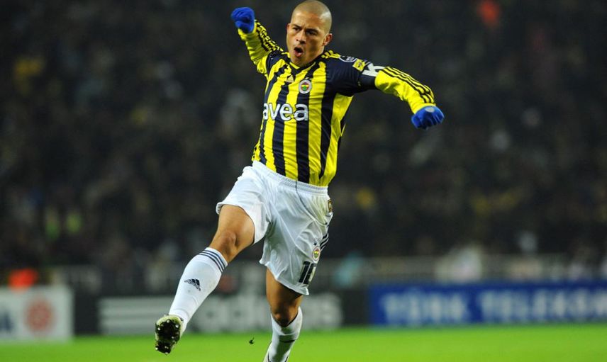 Alex Fenerbahçe'ye Geri Dönüyor!