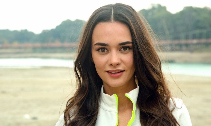 Hande Soral kimdir?