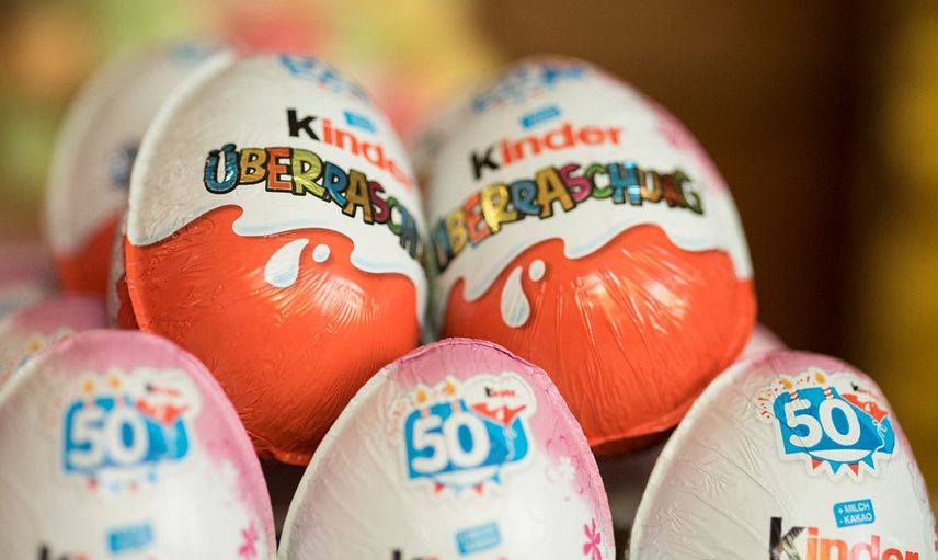 Kinder sürpriz yumurtalar neden toplatılıyor? Sürpriz yumurtalardan virüs mü bulaşıyor? Ünlü şirketten salmonella virüsü uyarısı