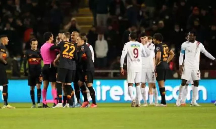 Ahmet Çakar'dan Galatasaray Yönetimine Ağır Sözler!