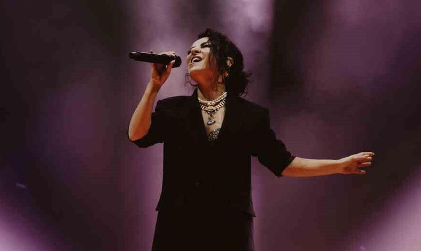 Fatma Turgut'tan konser sahnesinde yılın itirafı geldi: Hem aldattım hem de...
