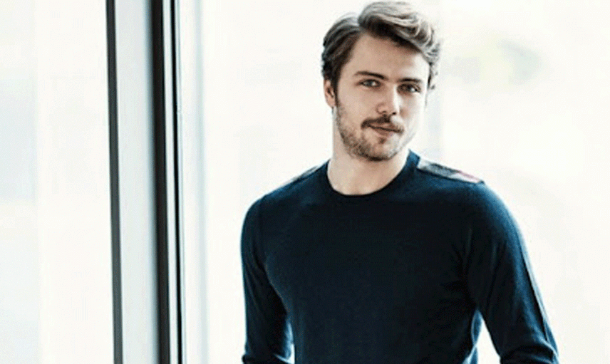 Tolga Sarıtaş Kimdir?