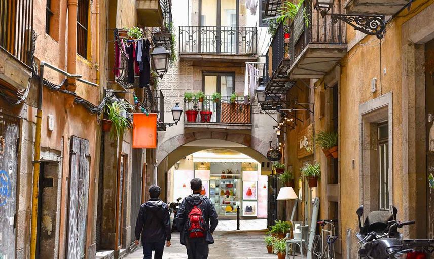 Ezgi Mola Barcelona’dan öyle bir ev aldı ki! Fiyatları 700 bin Euro’dan başlıyor…