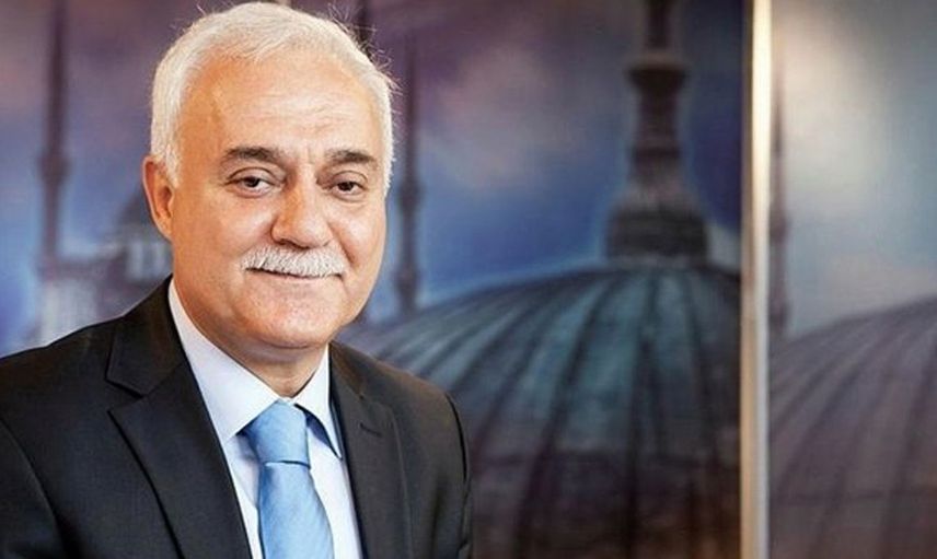Ünlü ilahiyat profesörü Nihat Hatipoğlu yüksek tansiyon sebebiyle hastaneye kaldırıldı
