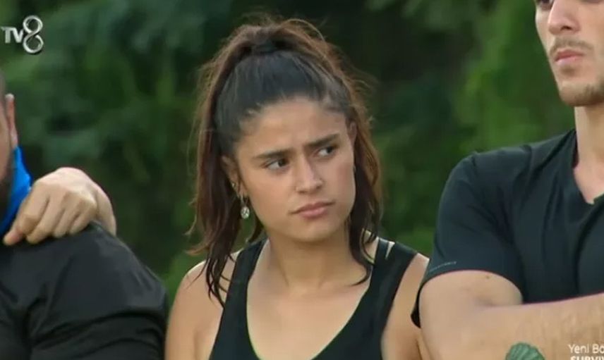 Hiç Kimse Beklemiyordu, Survivor’da Evlenme Teklifi! Ayşe, Poyraz’a Resmen Evlilik Teklifi Etti