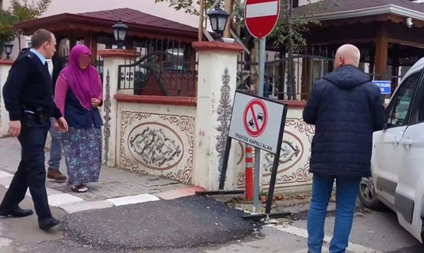 Sakarya'da komşusuyla birlikte olurken 10 yaşındaki oğluna yakalanan anne dehşet saçtı