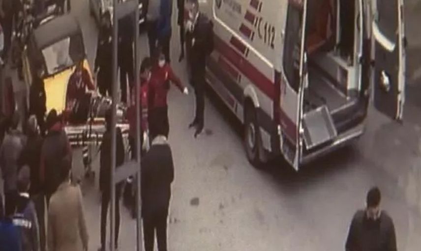 İşten eve erken geldi kendi yatak odasında gördüklerine şok oldu