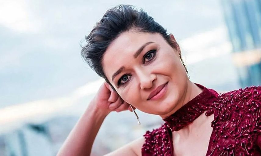 Oğluyla birlikte Athena konserine giden Nurgül Yeşilçay Gökhan Özoğuz'a isyan etti: Bu ne afra tafra!