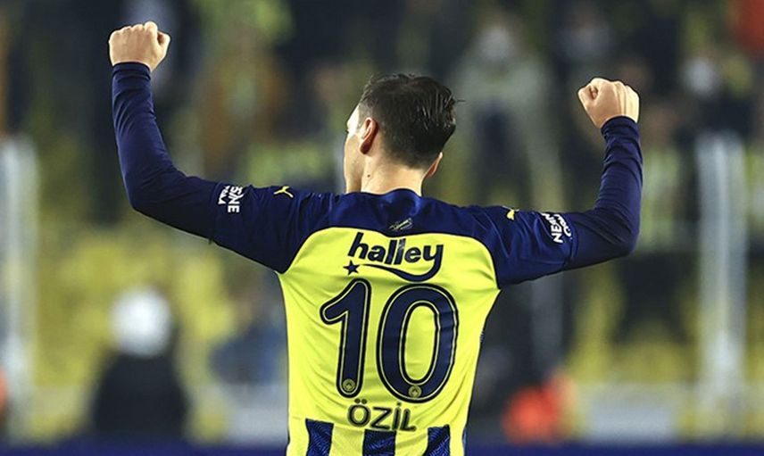 Fenerbahçeli Mesut Özil'i Endonezya'dan Transfer Etmek İstiyorlar!