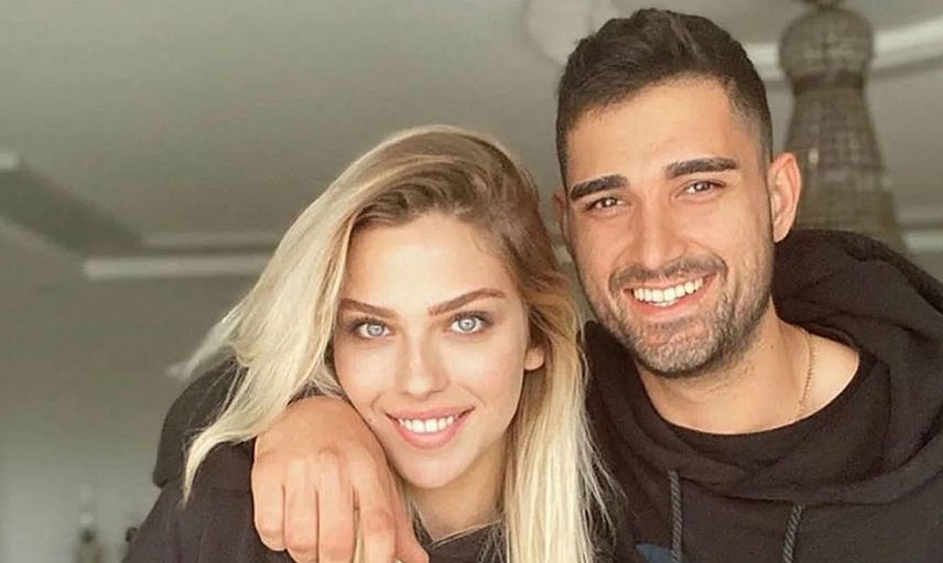 Doğumuna sayılı günler kalan Yasemin Şefkatli'den çok konuşulan ayna pozu: Giyinmeyi unutmuş!