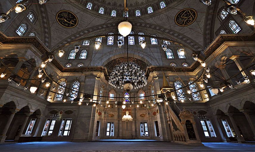 NURUOSMANİYE CAMİİ