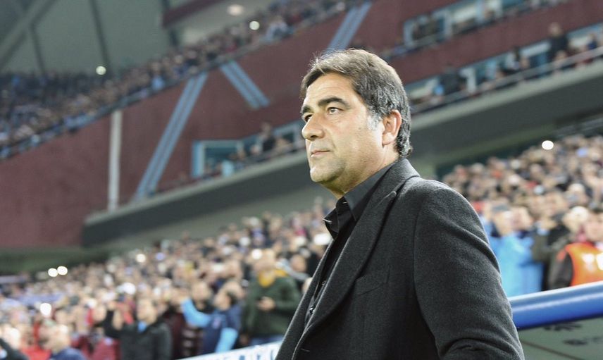 Göztepe'de Ünal Karaman İle Yollar Ayrıldı!