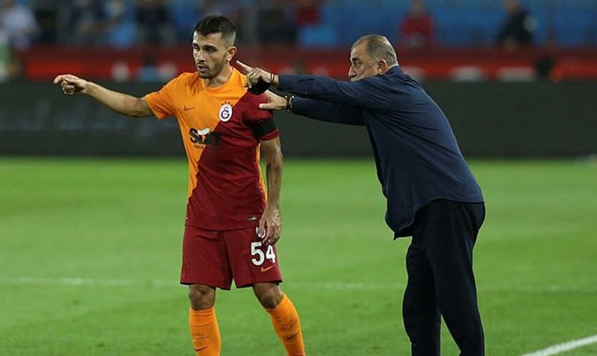 Galatasaray Taraftarı Fatih Terim'e İstifa Çağrısı Yaptı!