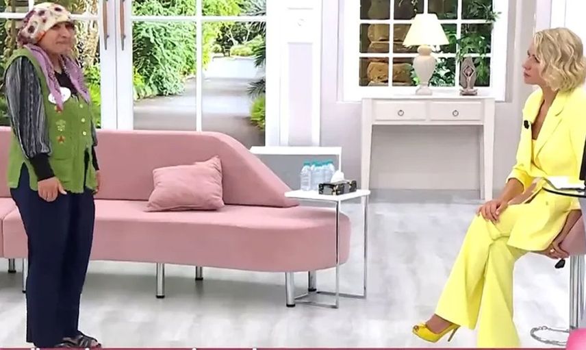 Ekrana saldırdı