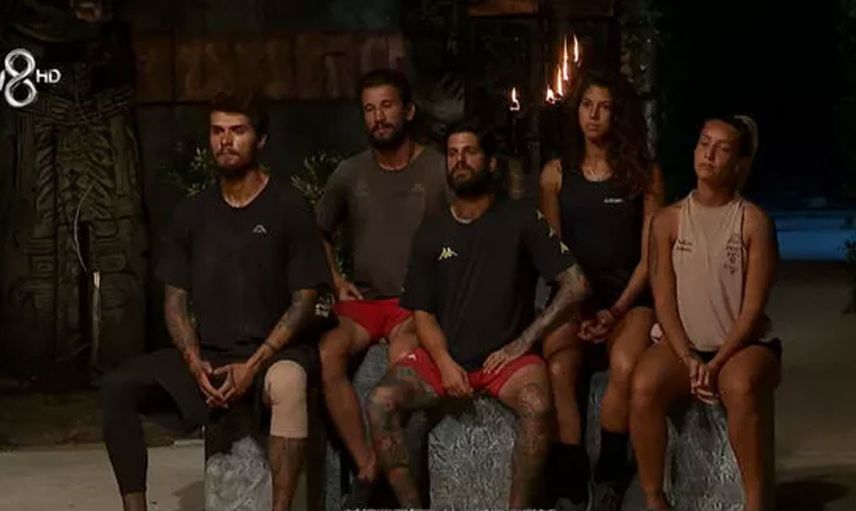 Survivor’da 23 Mart günü adaya veda isim kim oldu? İşte birleşme partisine günler kala adaya veda eden isim