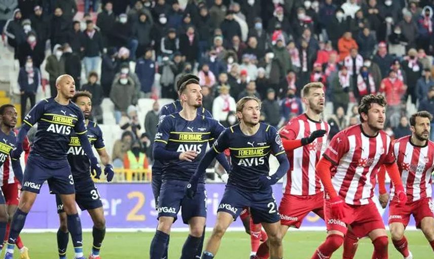 Fenerbahçe'yi Süper Lig'de Zorlu Bir Fikstür Bekliyor!