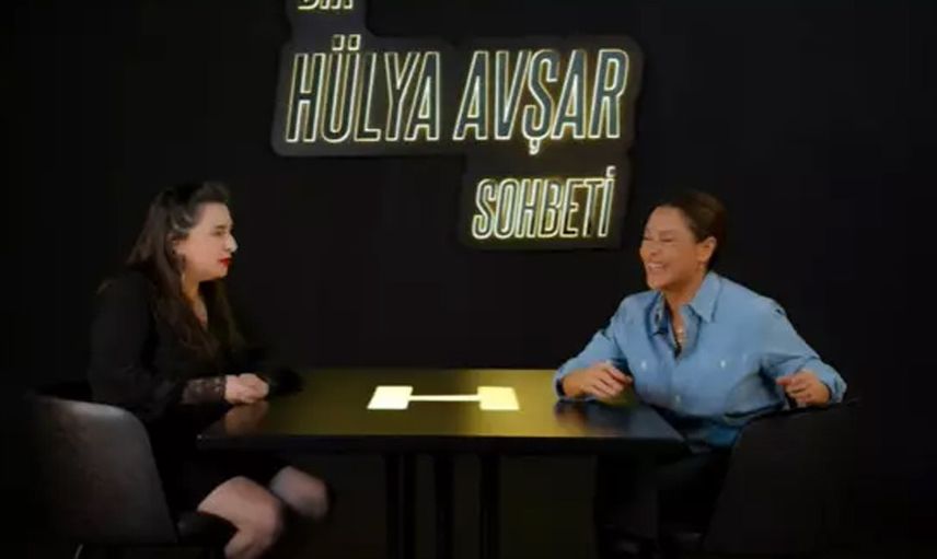 Hülya Avşar'a buz kestiren cinsellik sorusu! Esra Dermancıoğlu yine dobralığını konuşturdu: İstiyorsan kessinler