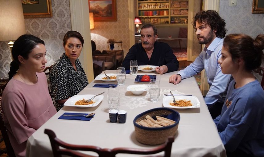 Masumlar Apartmanı dizisi final mi yapacak? TRT1 ekranlarının fenomen dizisi Masumlar Apartmanı'ndan final sesleri yükseliyor