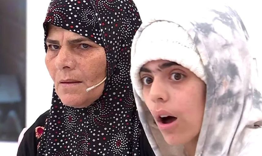 Ahmet bebeği dilenmek için kullanıyor 